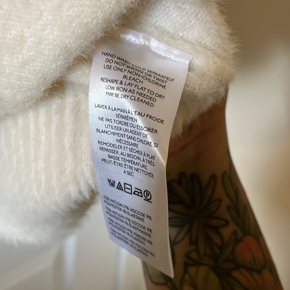 NWT Anthropologie eyelash tunic v neck fluffy fuzzy sweater petite M - Picture 8 of 9